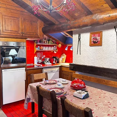 Charming Next To The Slopes Apartment